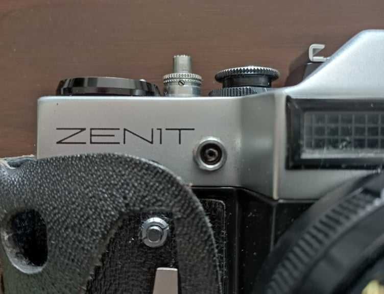 Продается фотоаппарат ZENIT