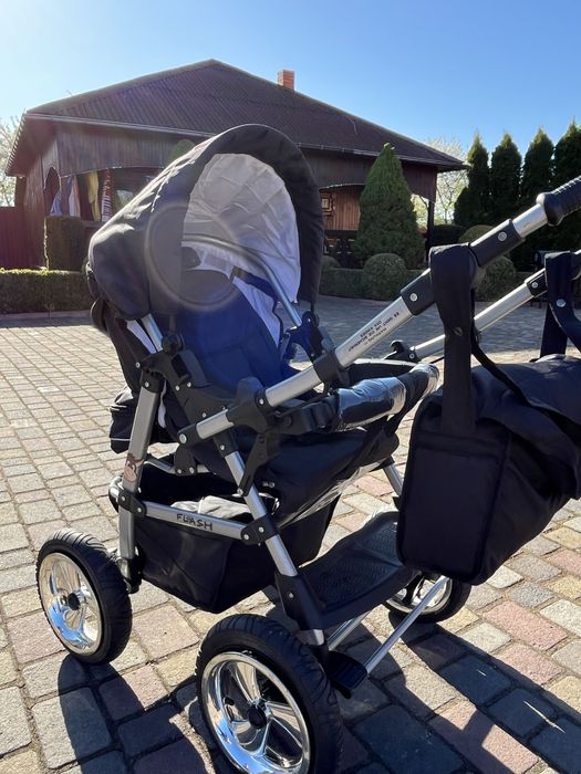 Чорна дитяча коляска Flash