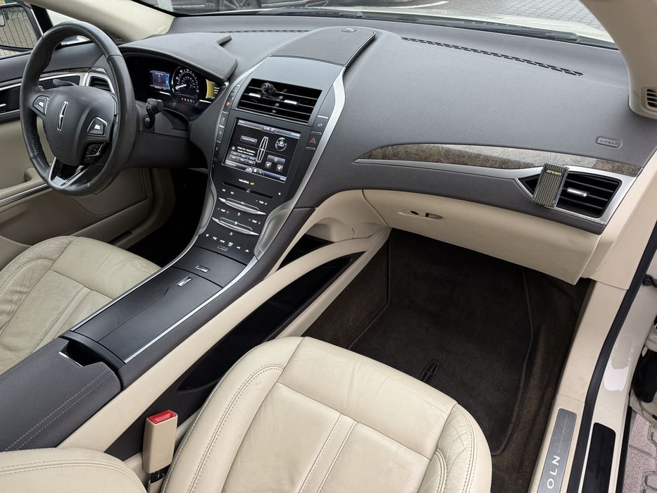 Lincoln MKZ 2014 року, 2.0 Hybrid, автомат, передній привід.