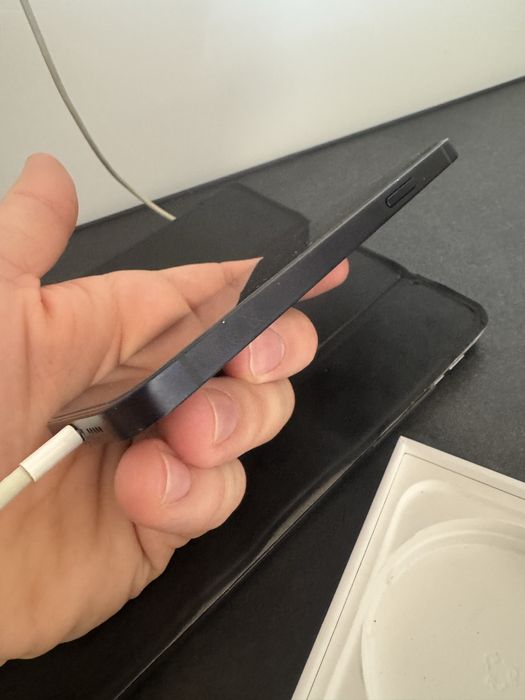 Sprzedam Iphone 12 128 gb