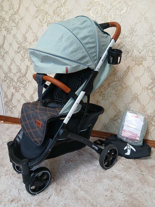 Нова. Продам коляску