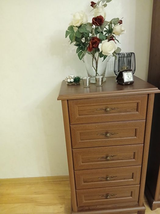 Szafka z szufladami firmy kent