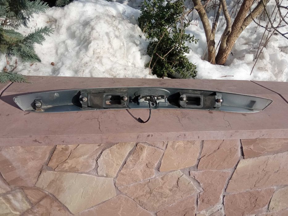 Планка підсвітки номера  кришки багажника Мондео Мк3 1S71-F43400-AW