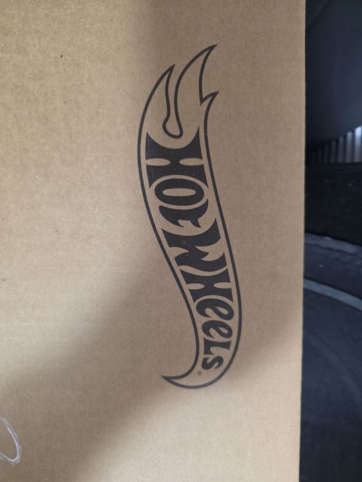 Трек Hot Wheels"Вулкан"