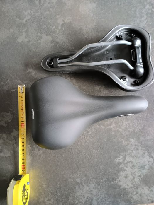 Żelowe siodełko rowerowe Selle Royal Premium Moderate Wave 60°