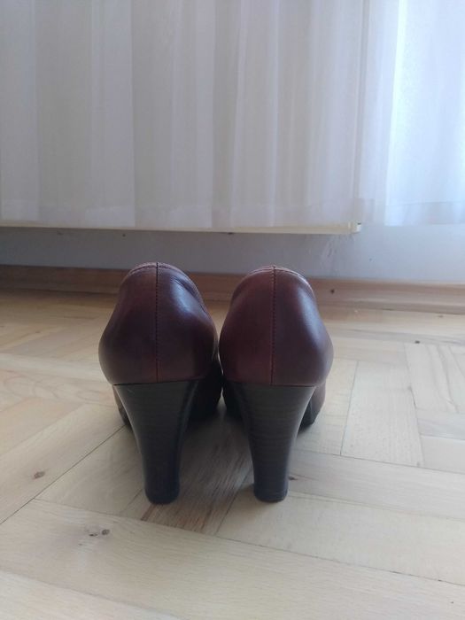 Buty czółenka Tamaris roz. 38