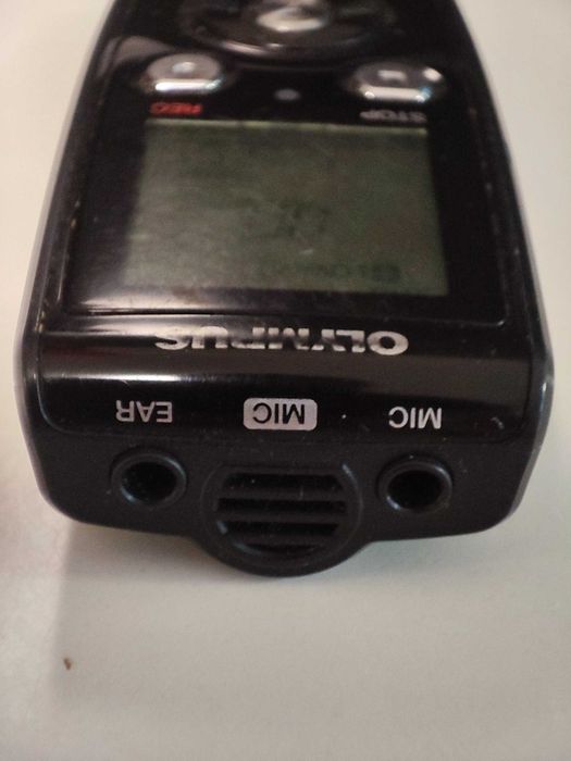 Цифровой диктофон OLYMPUS VN-1100PC отличное состояние