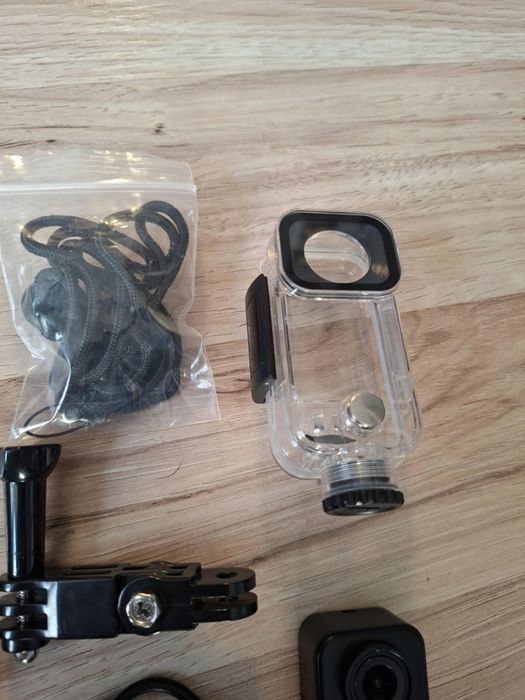 Kamerka 4k sjcam c300 plus dodatki