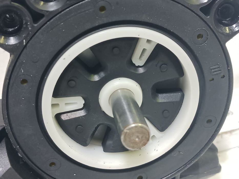 Motor vidro frente direito NISSAN NP300 Navara Pick Up (D40)