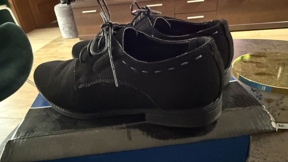 Buty na komunie i nie tylko. Rozmiar 37.