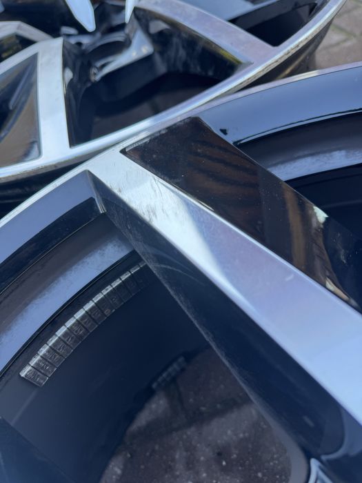 Komplet felg OE VW 20” 9J ET33 5x112 Używane/Demo F-Vat