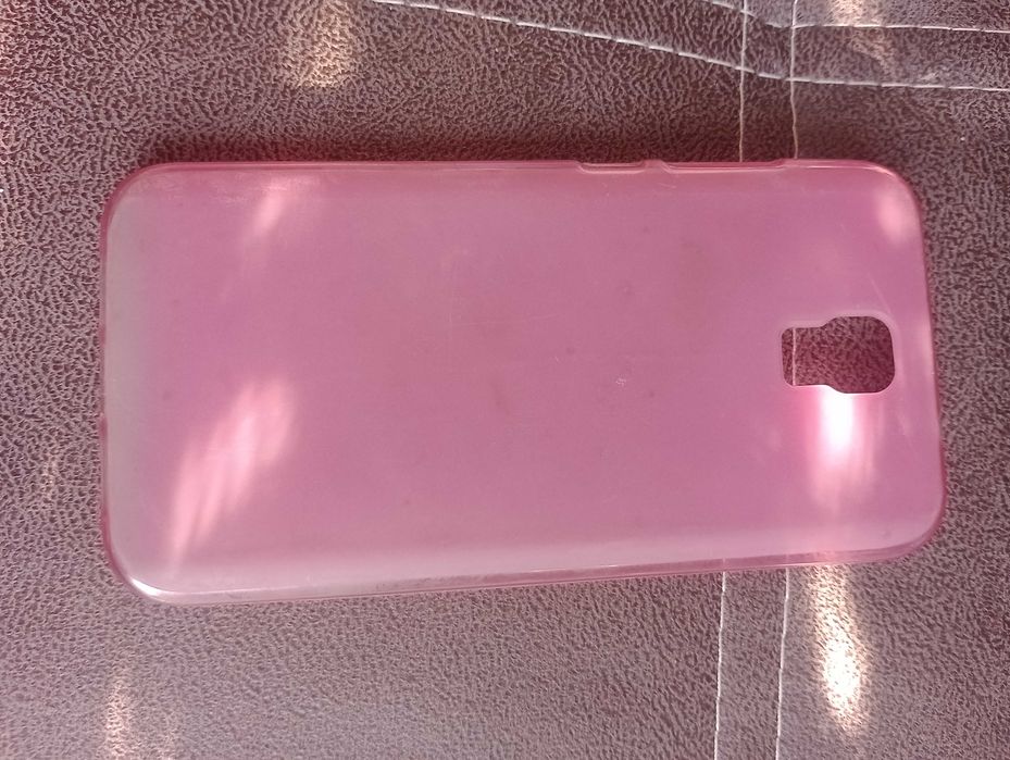 Продам силиконовый чехол для смартфона Kiano Elegange 5,5