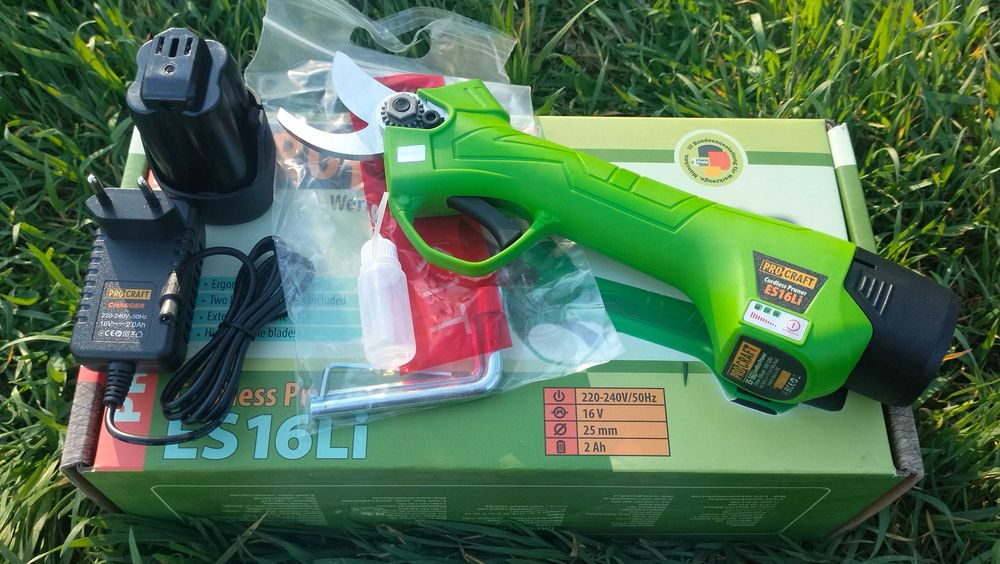 Аккумуляторный садовый секатор pro craft ES 16 Li
