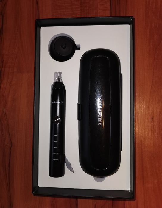 Szczoteczka soniczna Smilesonic + 4 końcówki Sensitouch
