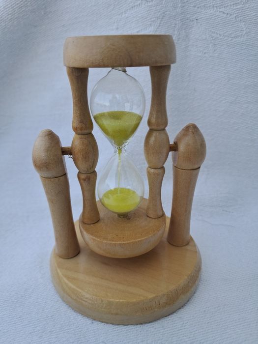 Ampulheta Decorativa Basculante em Madeira e Vidro (1 Minuto)