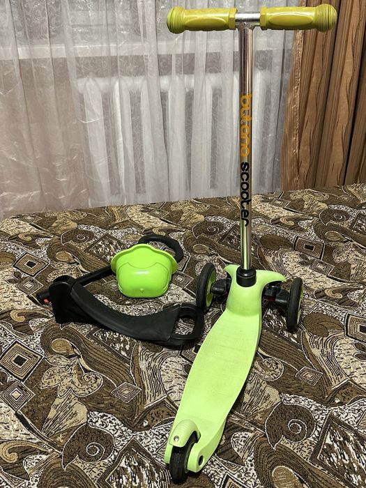 Самокат скутер (scooter bulang) трехколесный.