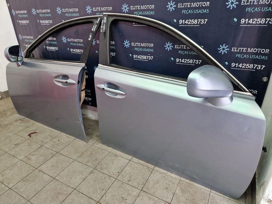 Porta usada LEXUS IS220D frente traseira esquerda direita retrovisor