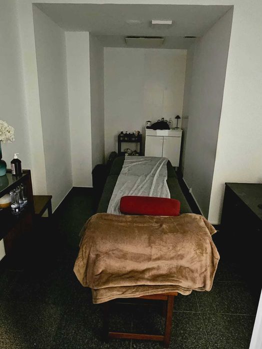 OPORTUNIDADE DE OURO: Centro de Bronzeamento e Estética de Referência – Pronto a Faturar!