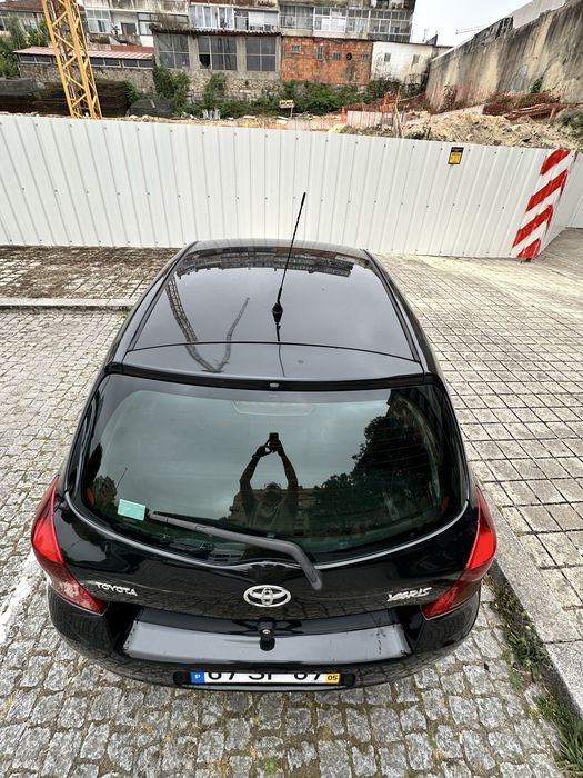 Toyota Yaris — fotografia 3