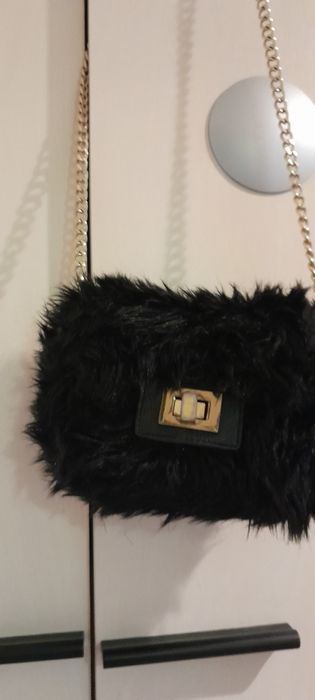 Sprzedam czarną  torebkę!