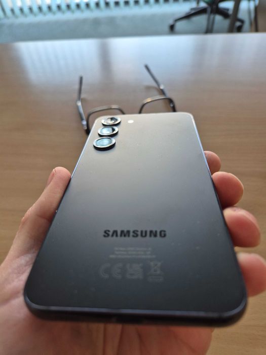 Samsung S23 sprzedam.