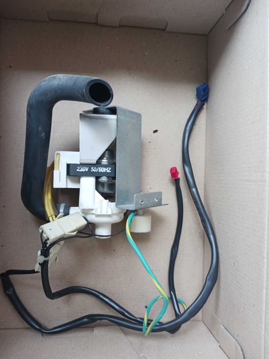 vendo bombas de condensados para cassete de AC