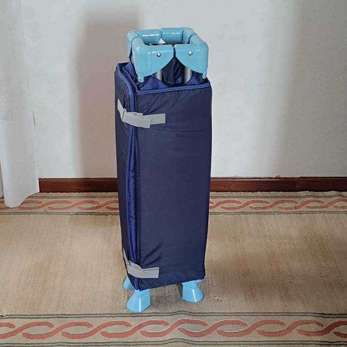 Cama de viagem e colchão
