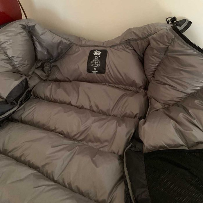 Kurtka puchowa Stussy w kolorze szaro-czarnym M