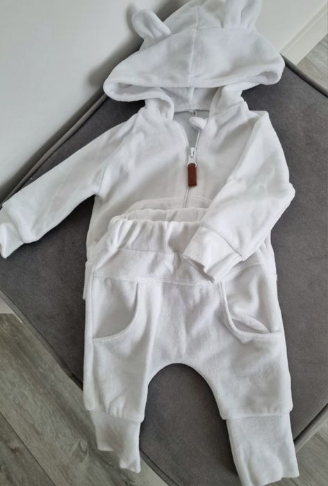 Komplet welurowy niemowlęcy