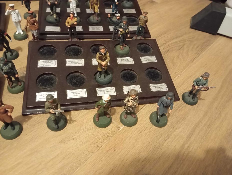 Colecção de soldadinhos de chumbo da 2a guerra mundial Lusomundo