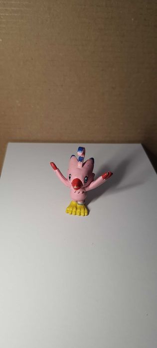 Figurka Digimon Biyomon Bandai - Kolekcjonerska z 2000 roku!