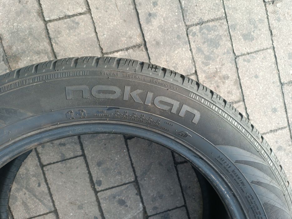 215/55R17 Nokian WR A3