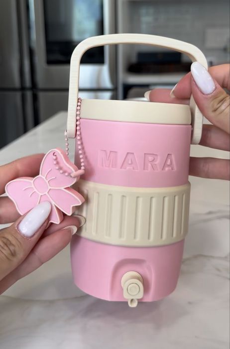Porta lata com canudo e chaveiro