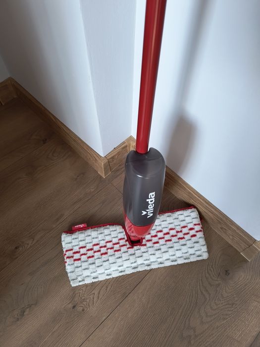 MOP płaski ze spryskiwaczem Vileda