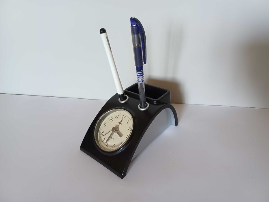 Настільний годинник будильник Fuda, підставка для ручки.