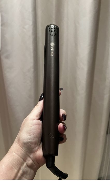 Продам , утюжок, щипцы - выпрямитель для волос Vitek VT-2307.