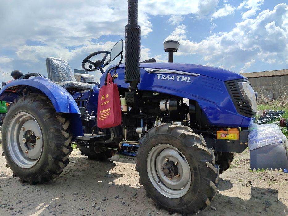 Трактор Xingtai 244 THL премиум 4х4 Доставка без предоплаты