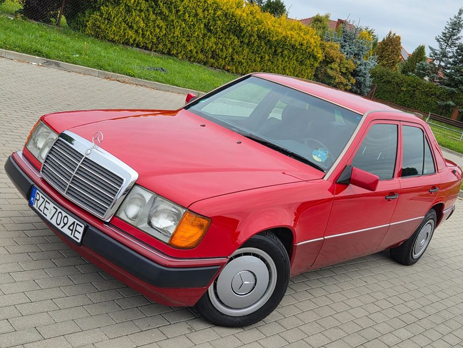 Mercedes-Benz W124