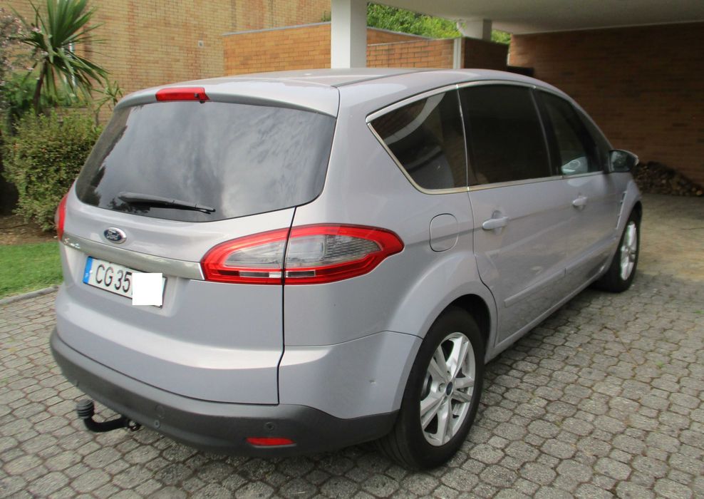 Ford S-Max — fotografia 3