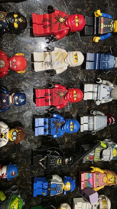 Lego figurki różne serie