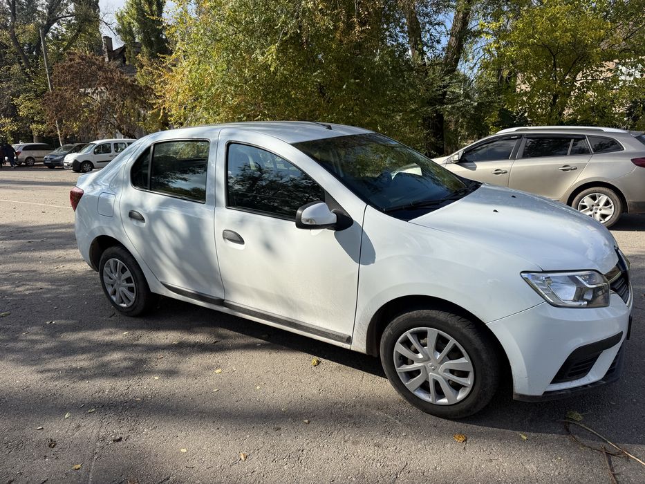 Сдам в аренду Рено Логан 2017 на газу!