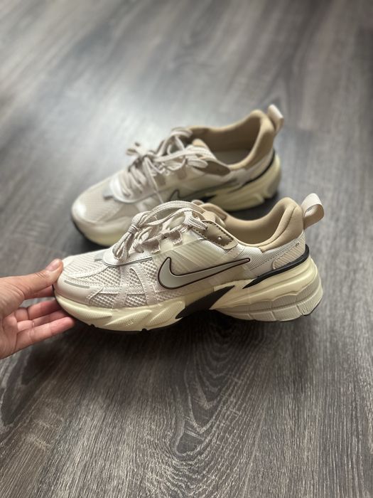 Кросівки  Nike v2k run