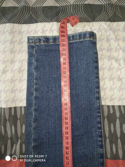 Джинси на підлітка