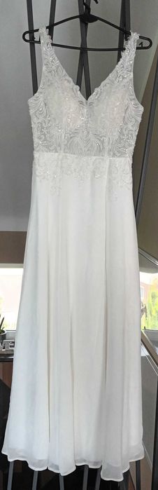 Piękna, zwiewna suknia ślubna