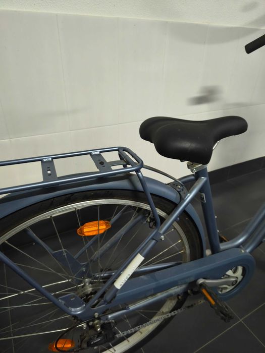 Bicicleta de cidade ELOPS 120_Quadro baixo azul_NOVA