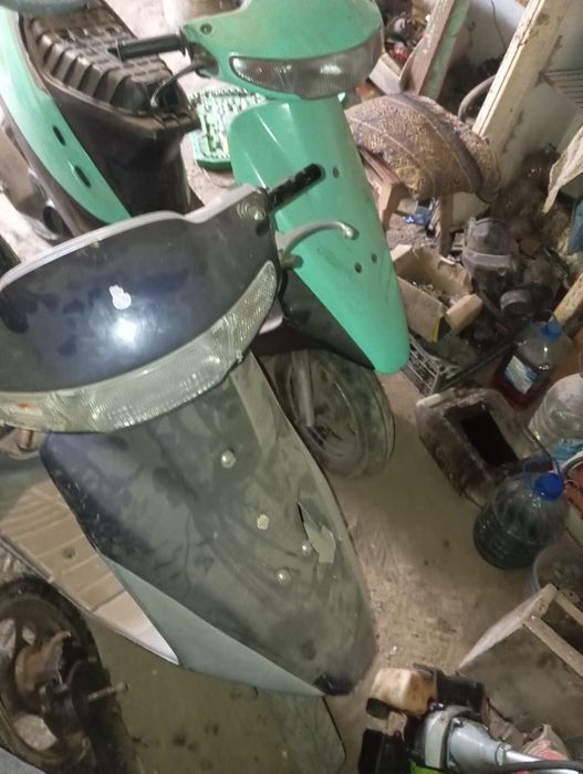Продам дві хонди діо 27