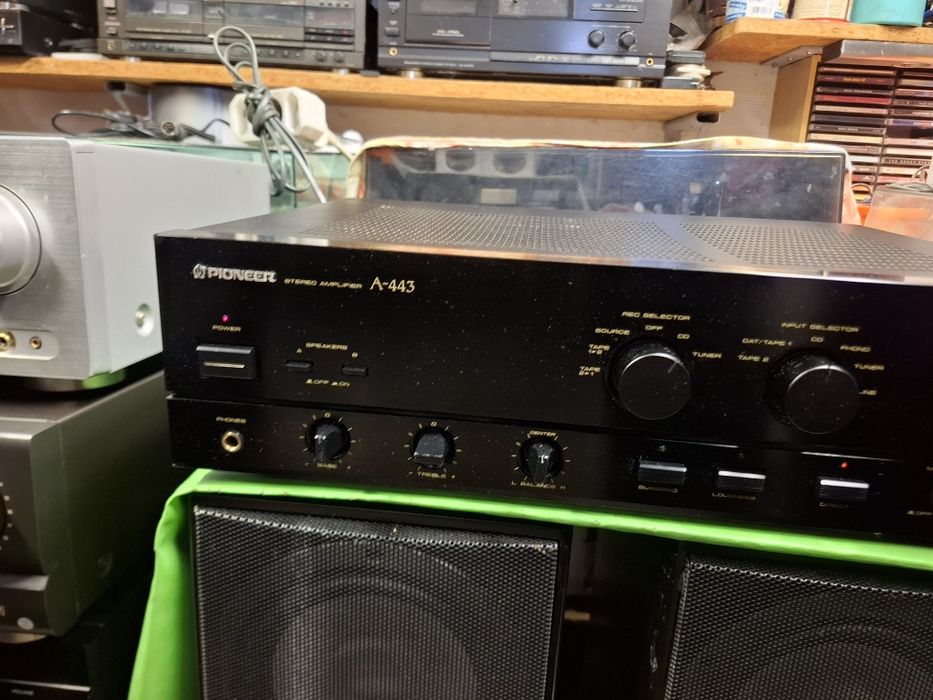Wzmacniacz Pioneer A-443 solidny