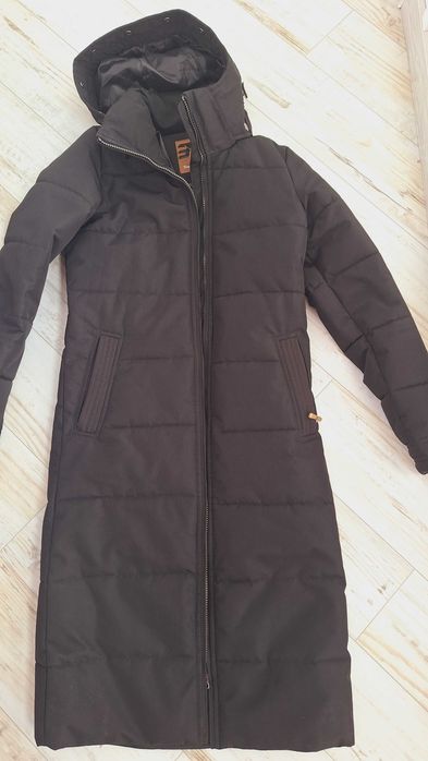 Зимова куртка жіноча