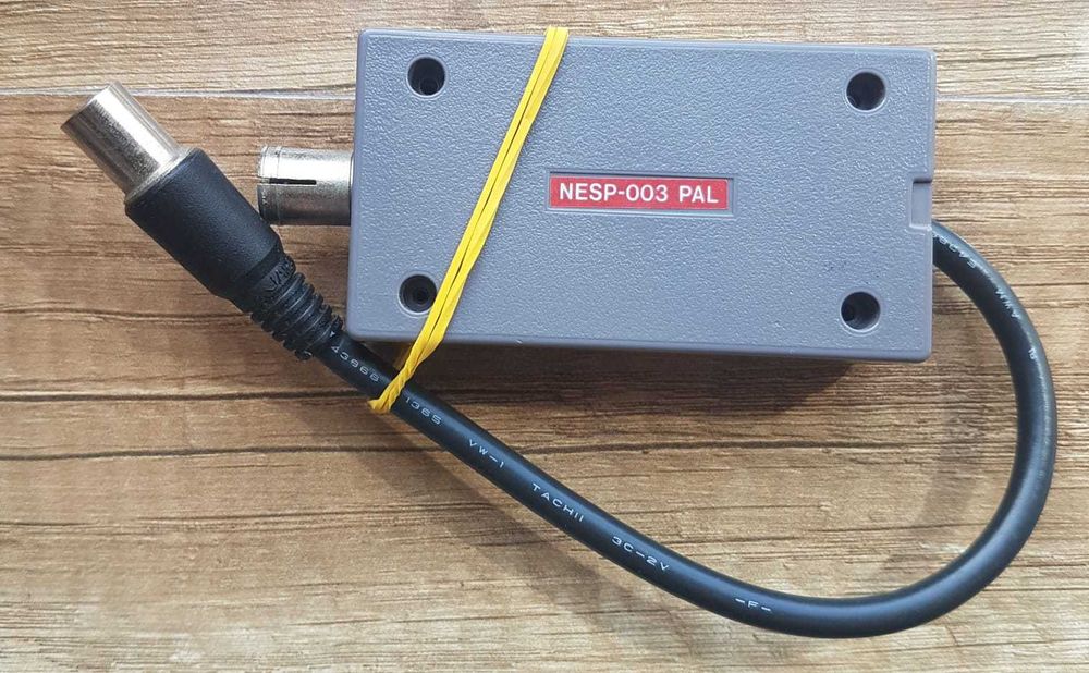 Rozdzielacz antenowy Nintendo NES DO NAPRAWY kabel nr2
