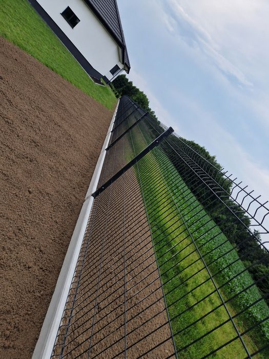 Montaż ogrodzeń 40 zł Ogrodzenia panelowe  usługi minikoparką